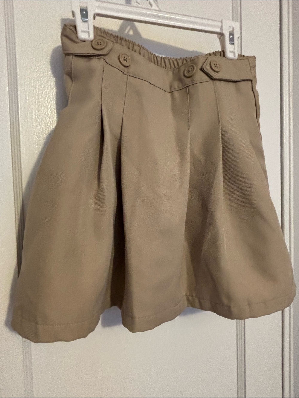 Izod Tan Elastic-Waist Skirt with Logo Tag